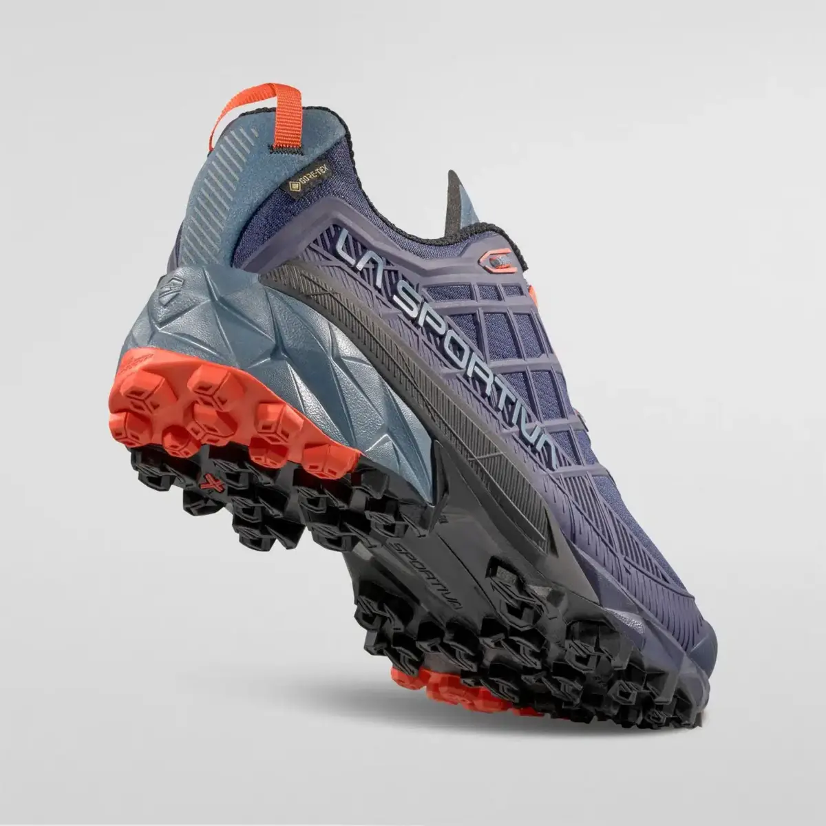 Akyra II GTX Akyra II GTX