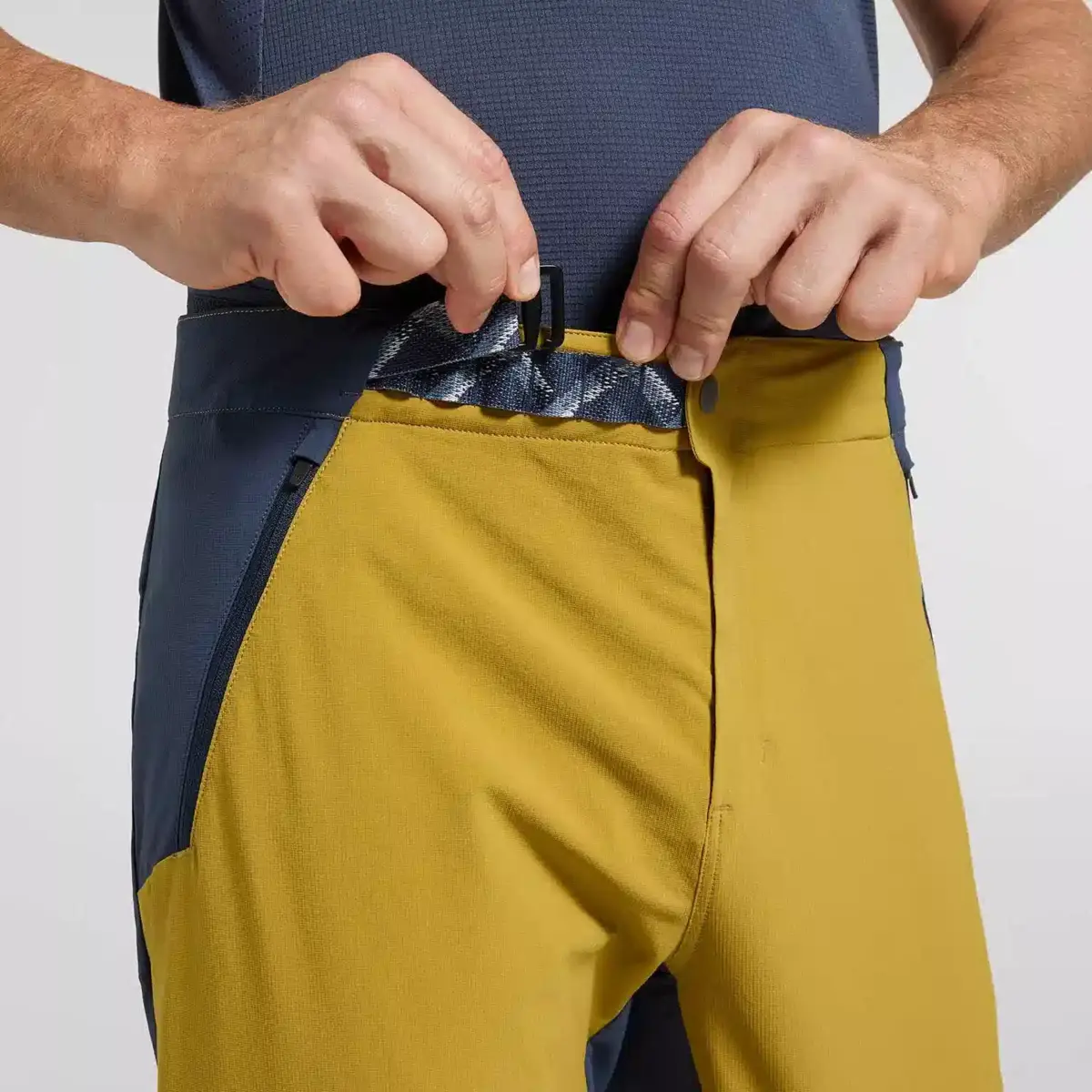 West Crest Pants M West Crest Pants M